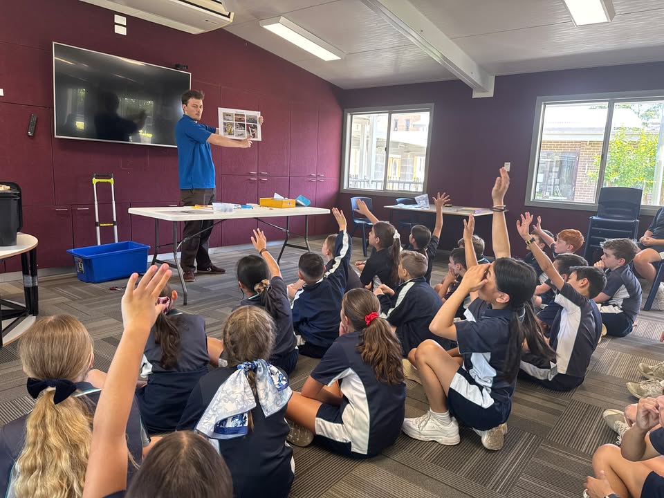 644505044136076_1447319973854575-1