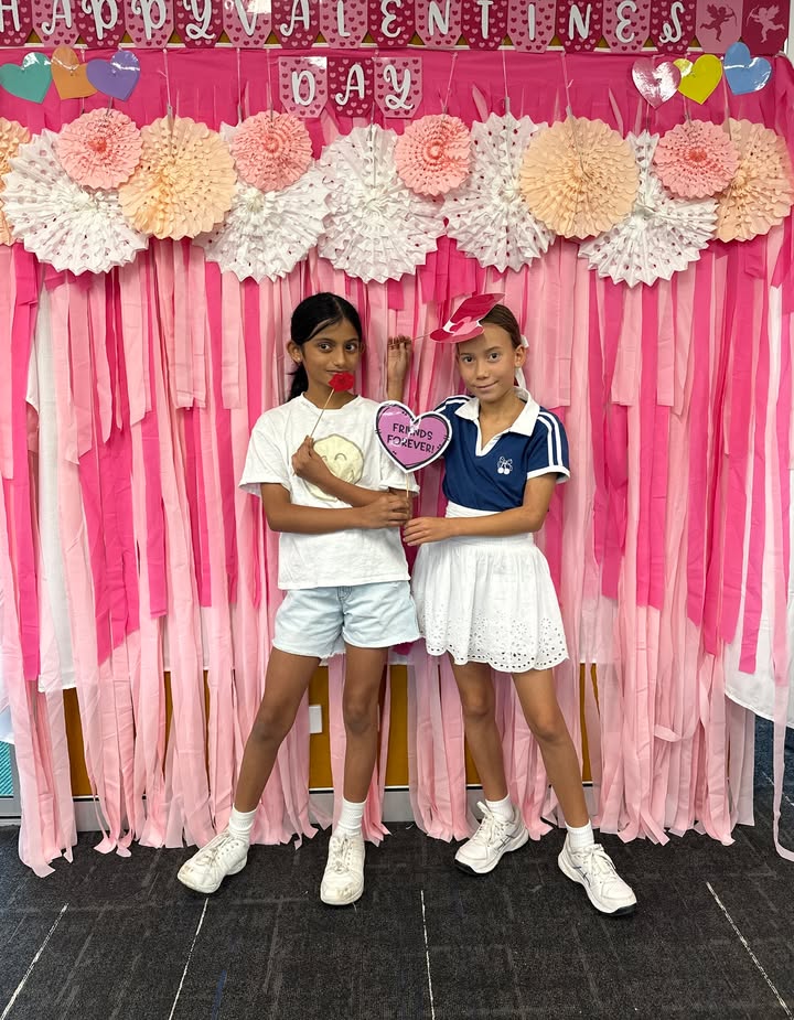 644505044136076_1521671803086058-1